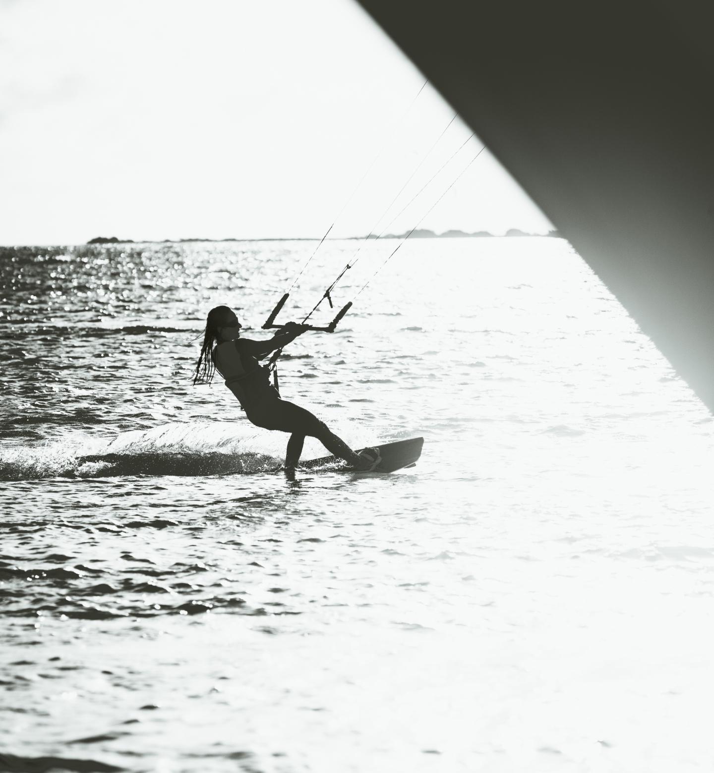 Kitesurfing scene